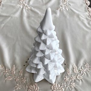 Christmas tree. Excellent condition